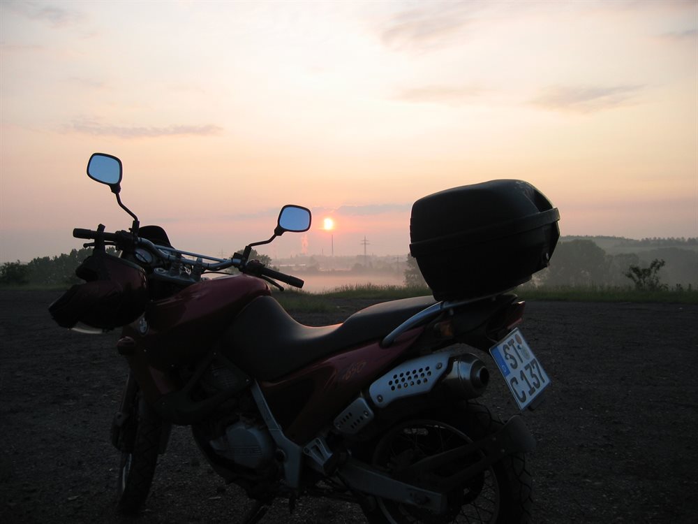 BMW F650,Morgensonne