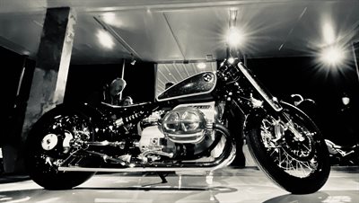 BMW R18