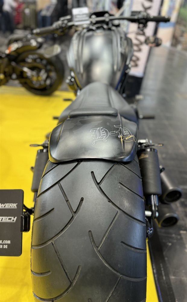 Fetter Hinterradreifen