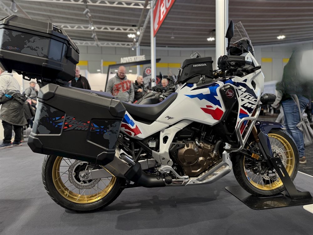 Honda African Twin mit Honda-Koffern und Topcase