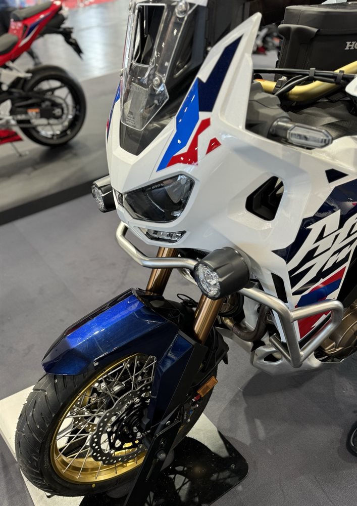 Honda African Twin mit Zusatzleuchten