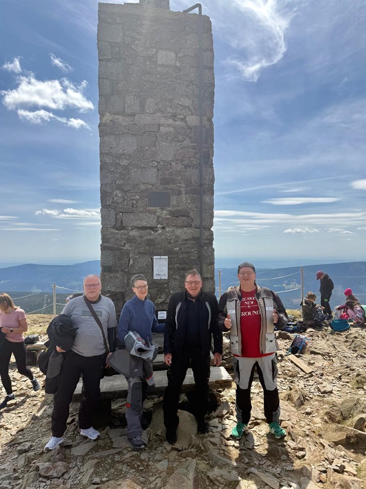 Mit Motorrad bis zur Schneekoppe