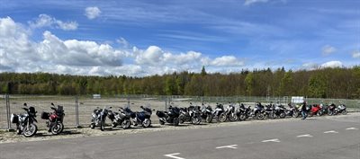 Unsere BMW MC Lünen Gruppe mit 22 Motorrädern